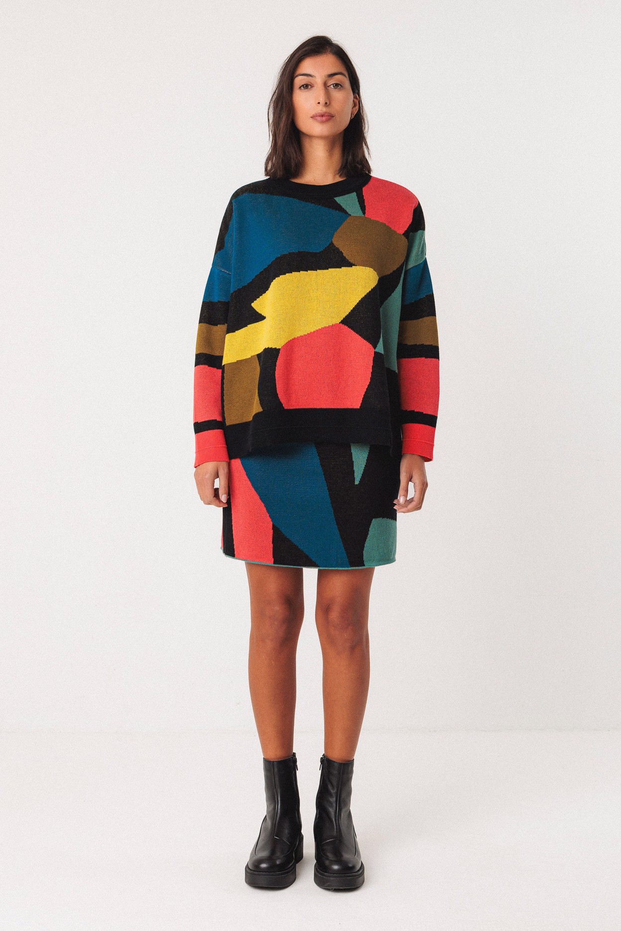 Tienda especializada en las mejores marcas de Ropa Ética, Sostenible y de algodón orgánico en Granada y Jaén. SKFK, Skunkfunk, PAN Producto BásicoJERSEY LEXA