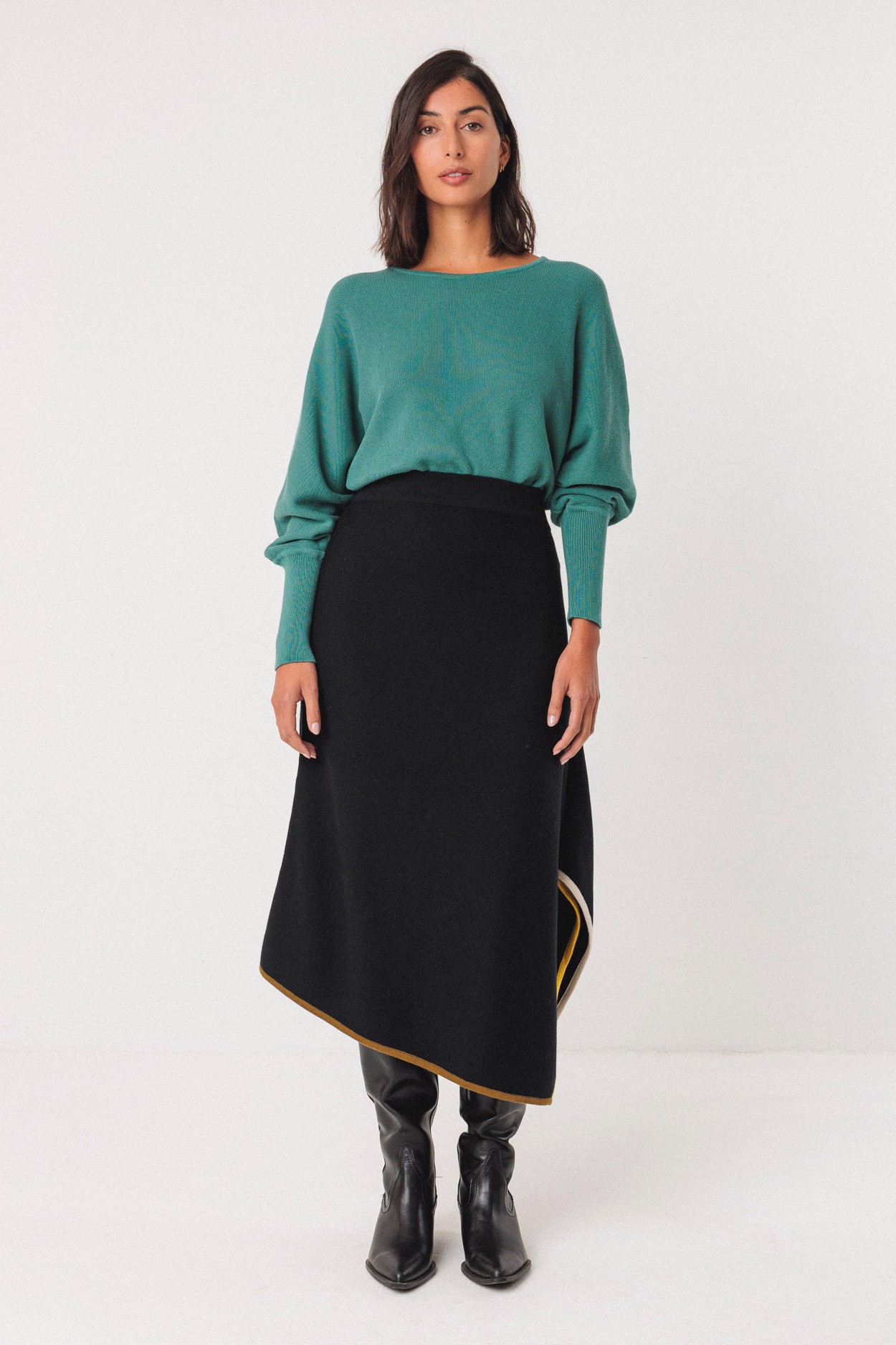 Tienda especializada en las mejores marcas de Ropa Ética, Sostenible y de algodón orgánico en Granada y Jaén. SKFK, Skunkfunk, PAN Producto BásicoJERSEY IBAR