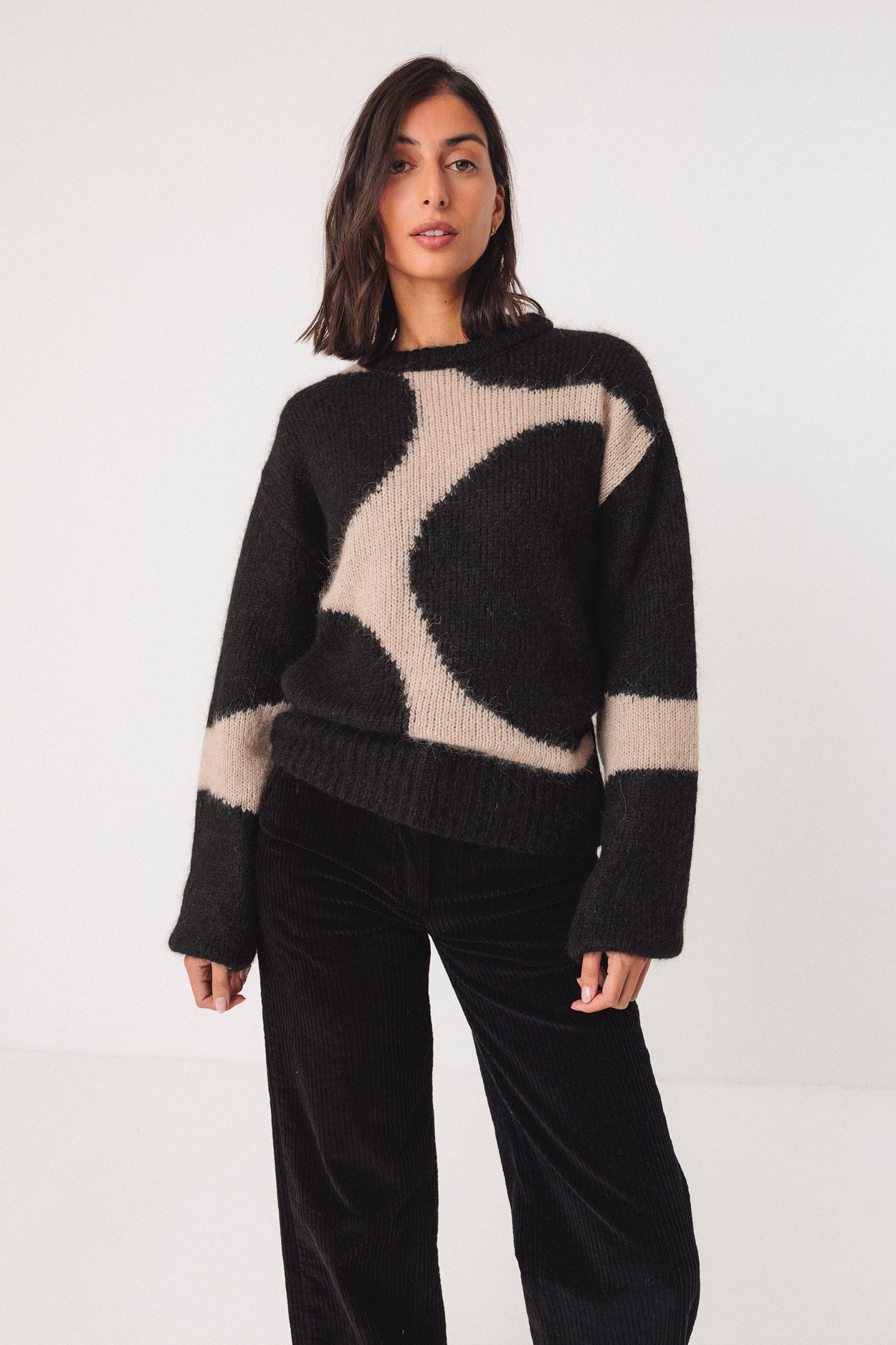 Tienda especializada en las mejores marcas de Ropa Ética, Sostenible y de algodón orgánico en Granada y Jaén. SKFK, Skunkfunk, PAN Producto Básico JERSEY AITZA