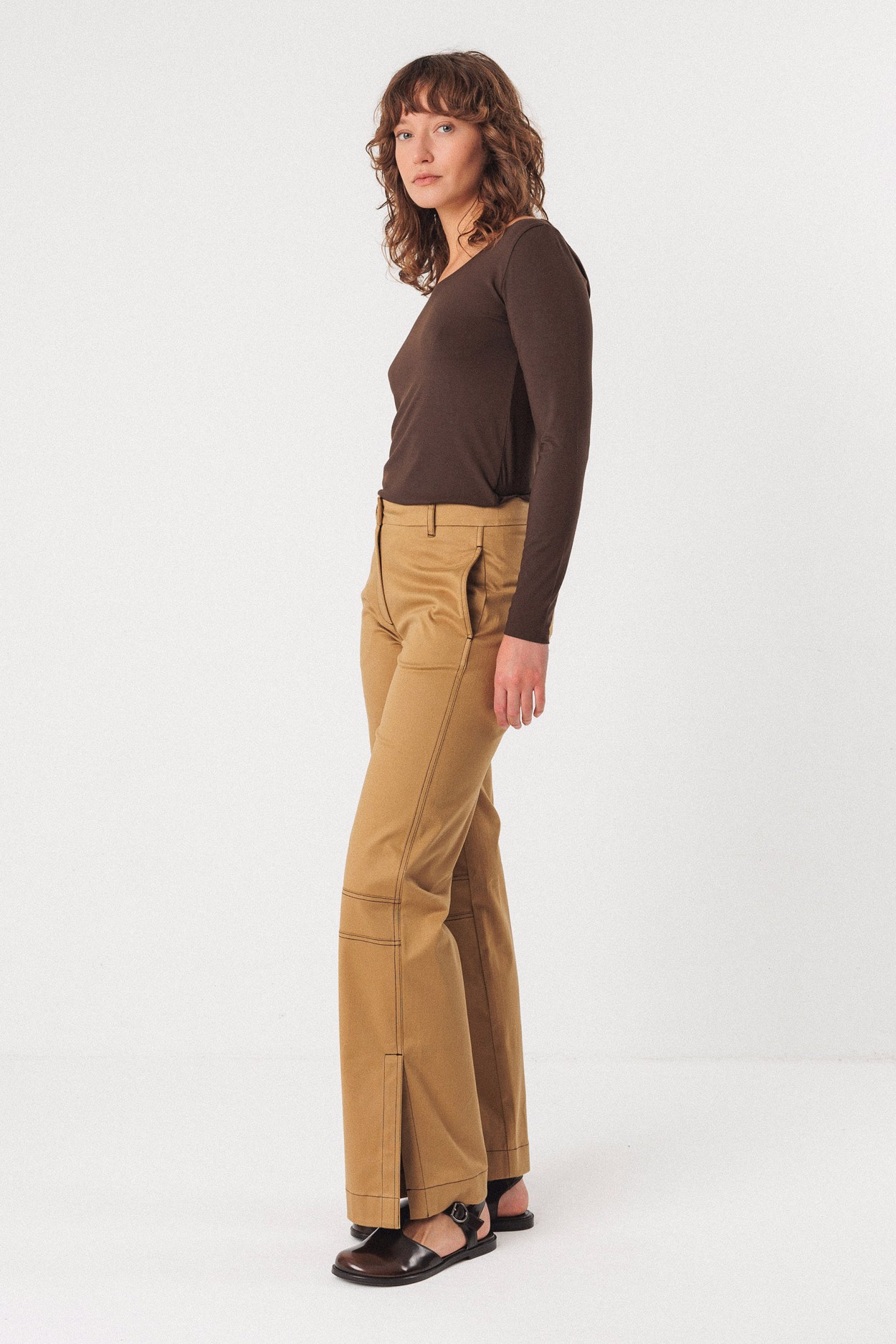 Tienda especializada en las mejores marcas de Ropa Ética, Sostenible y de algodón orgánico en Granada y Jaén. SKFK, Skunkfunk, PAN Producto BásicoCAMISETA ZUR7