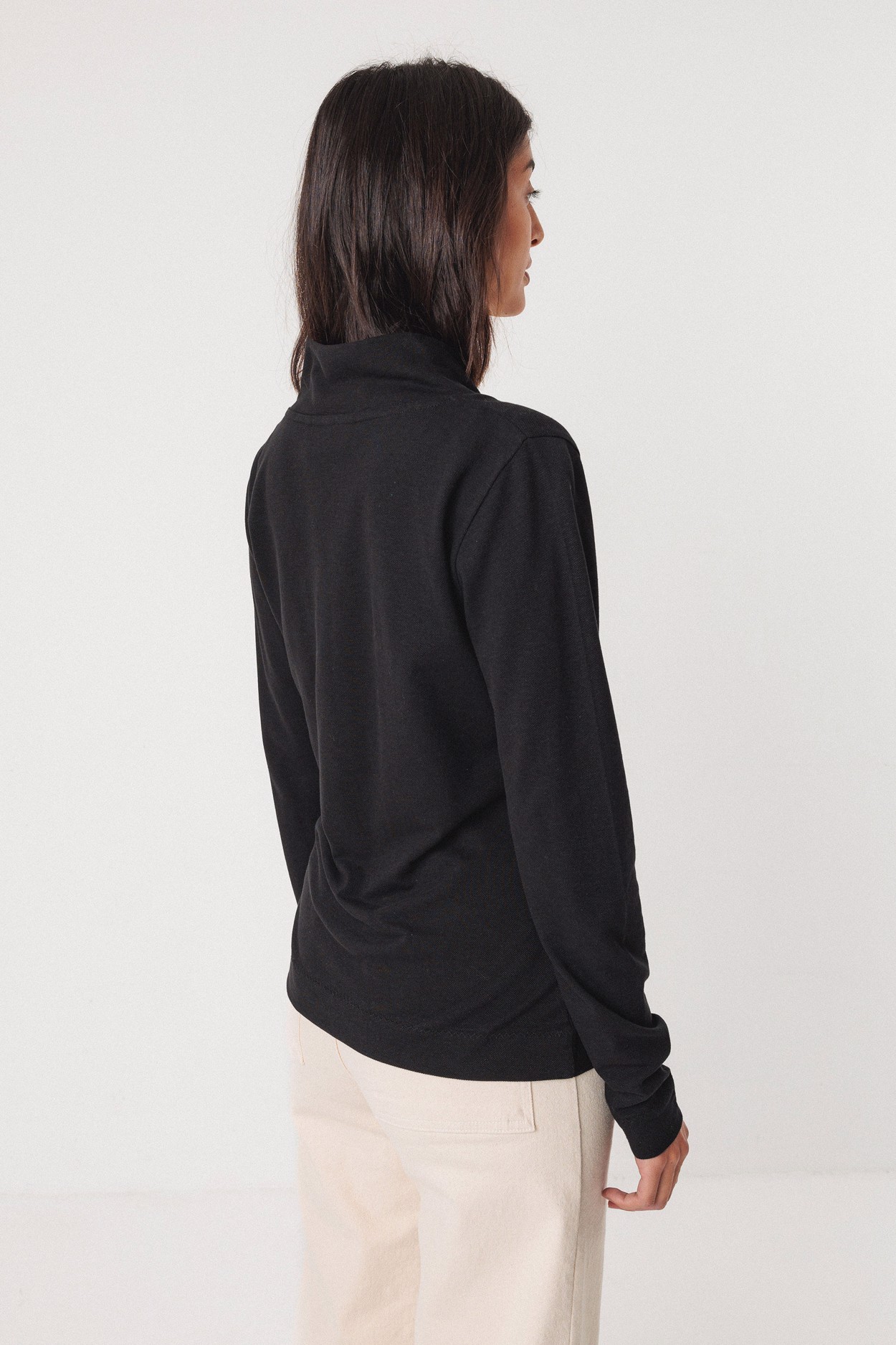 Tienda especializada en las mejores marcas de Ropa Ética, Sostenible y de algodón orgánico en Granada y Jaén. SKFK, Skunkfunk, PAN Producto BásicoCAMISETA IBARNE